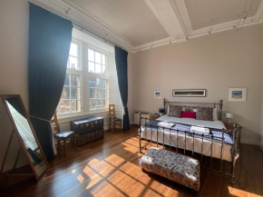 Гостиница Royal Mile Mansions by Edinburgh City Apartments  Эдинбург